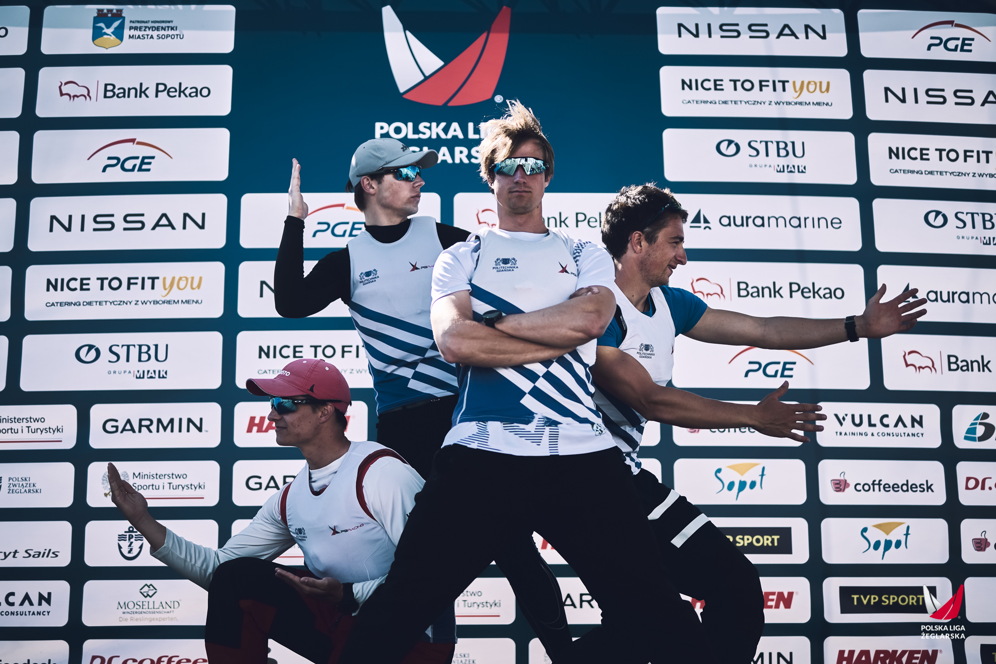 1LR1_0020_szymon_sikora_d1_Poziom_WM